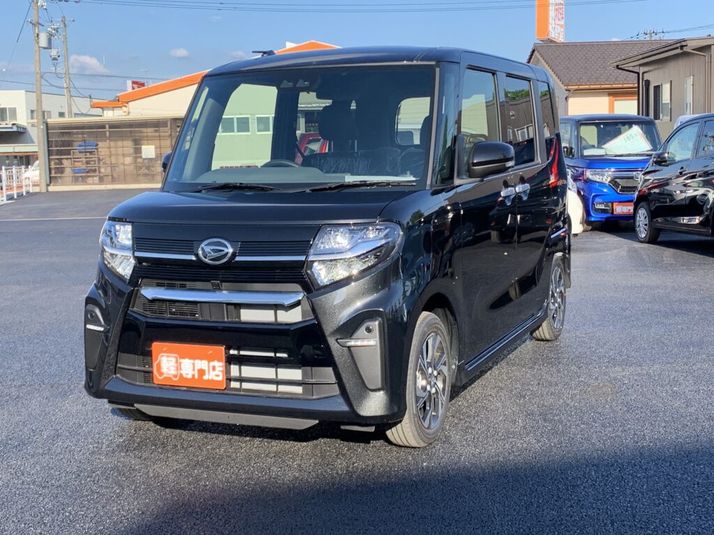 鯖江店 スキーやサーフィン Diyが趣味の方におすすめ 長尺物も楽々積み込みダイハツ タントカスタム 福井県で軽自動車を買うならカーボへ ブログ カーボ 軽未使用車専門店 軽自動車買うなら福井最大級300台在庫